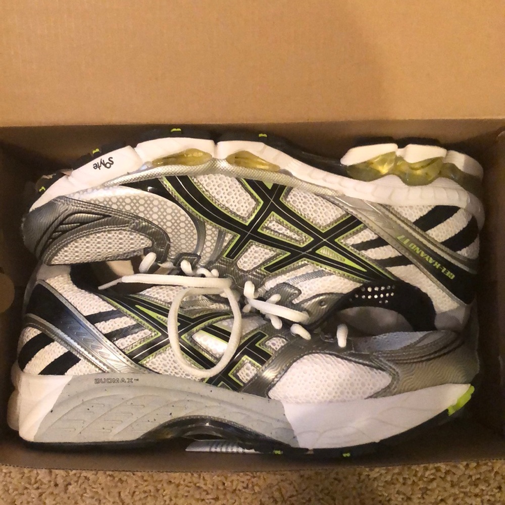 Men’s ASICS Gel-Kayano 17, size 8.5